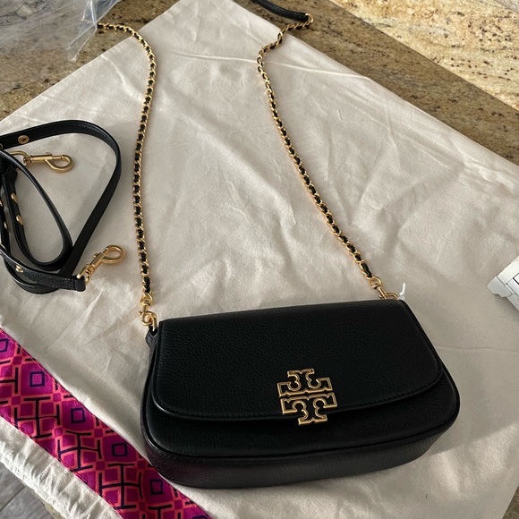 New Tory Burch Britten Convertible Crossbody Bag With Gold Hardware - Picture 7 of 11